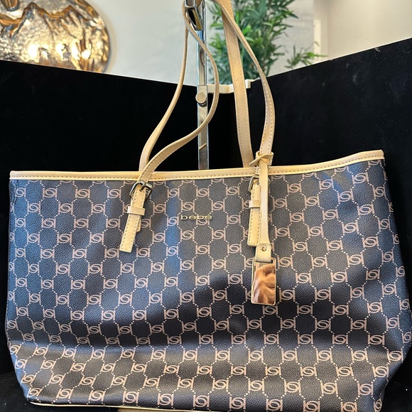 bebe Handbags - bebe Gorgeous Patterned Tote Bag